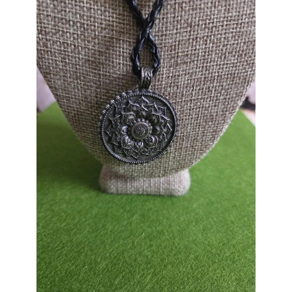 😎Silver Tone Om Mandala Pendant Necklace Black Braided Cord Boho Spiritual‎